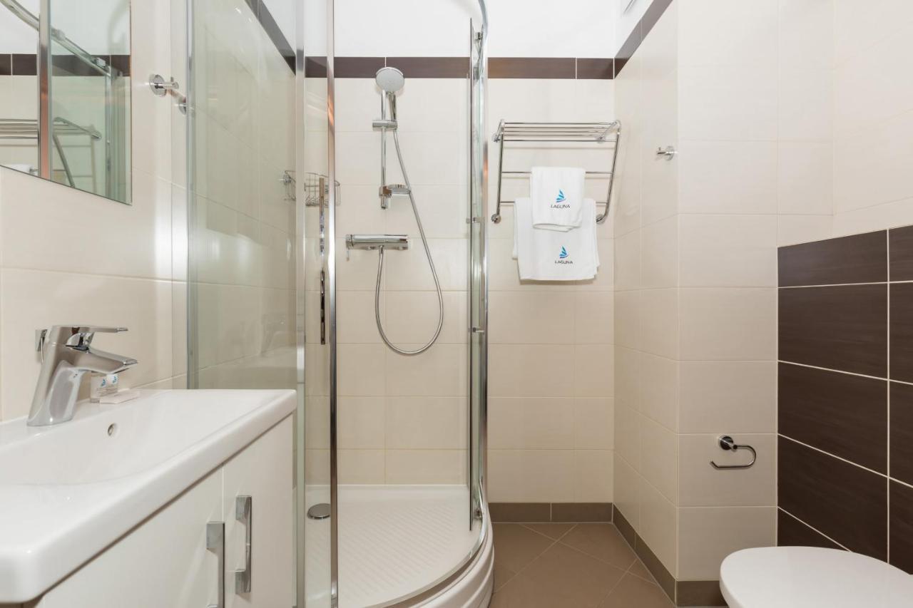 Apartamenty Aquamarina By Noclegi Renters Świnoujście  Eksteriør billede